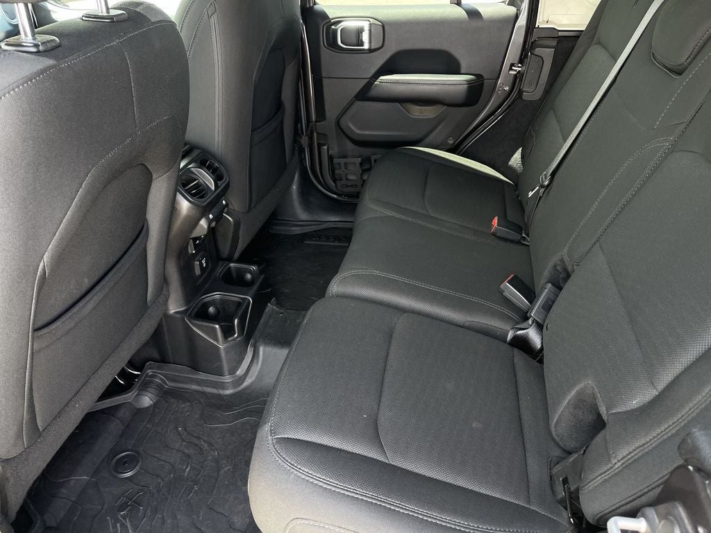 2018 Jeep Wrangler Unlimited Sahara 4x4