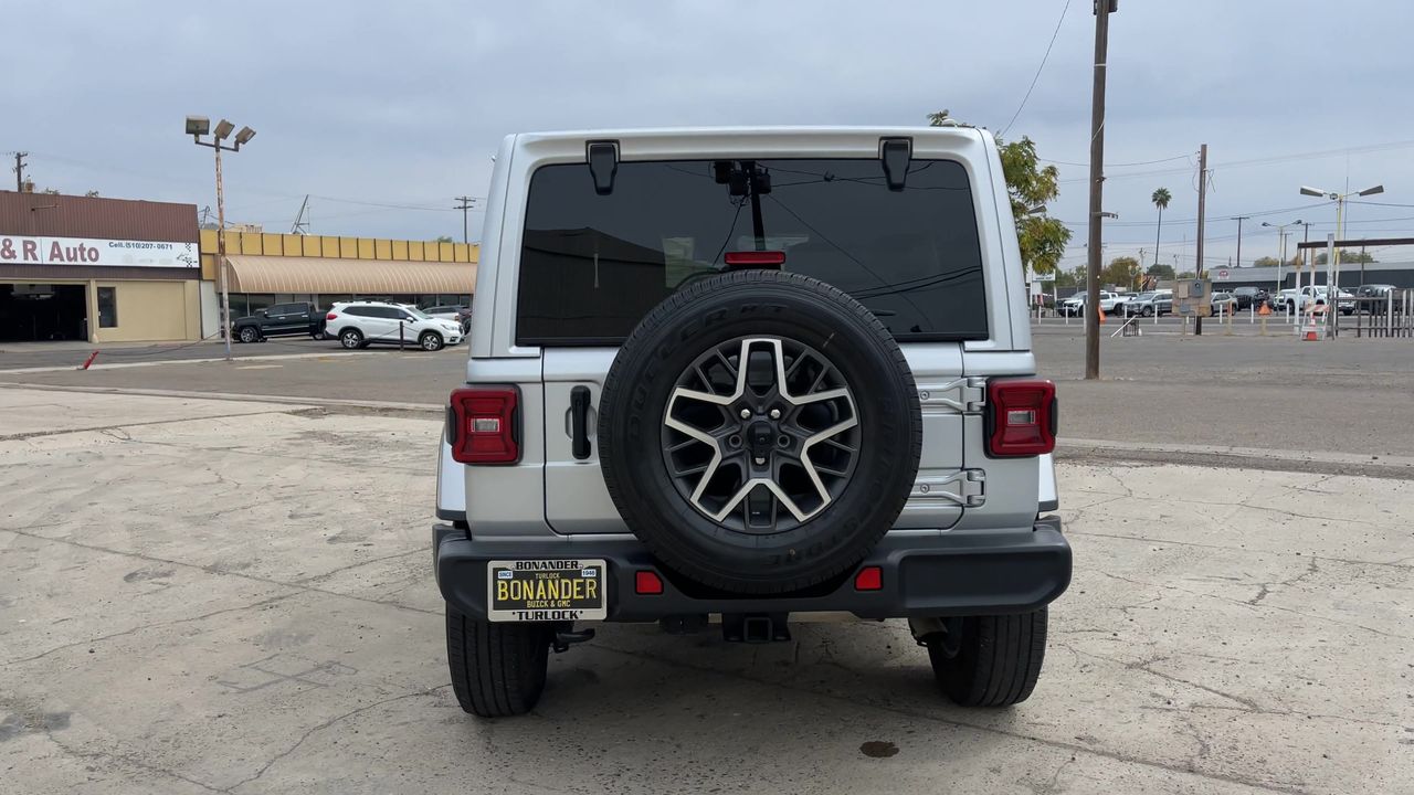 2024 Jeep Wrangler Sahara