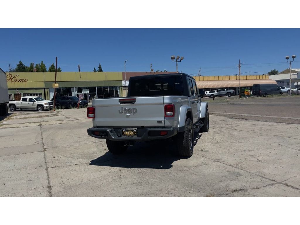 2022 Jeep Gladiator Overland