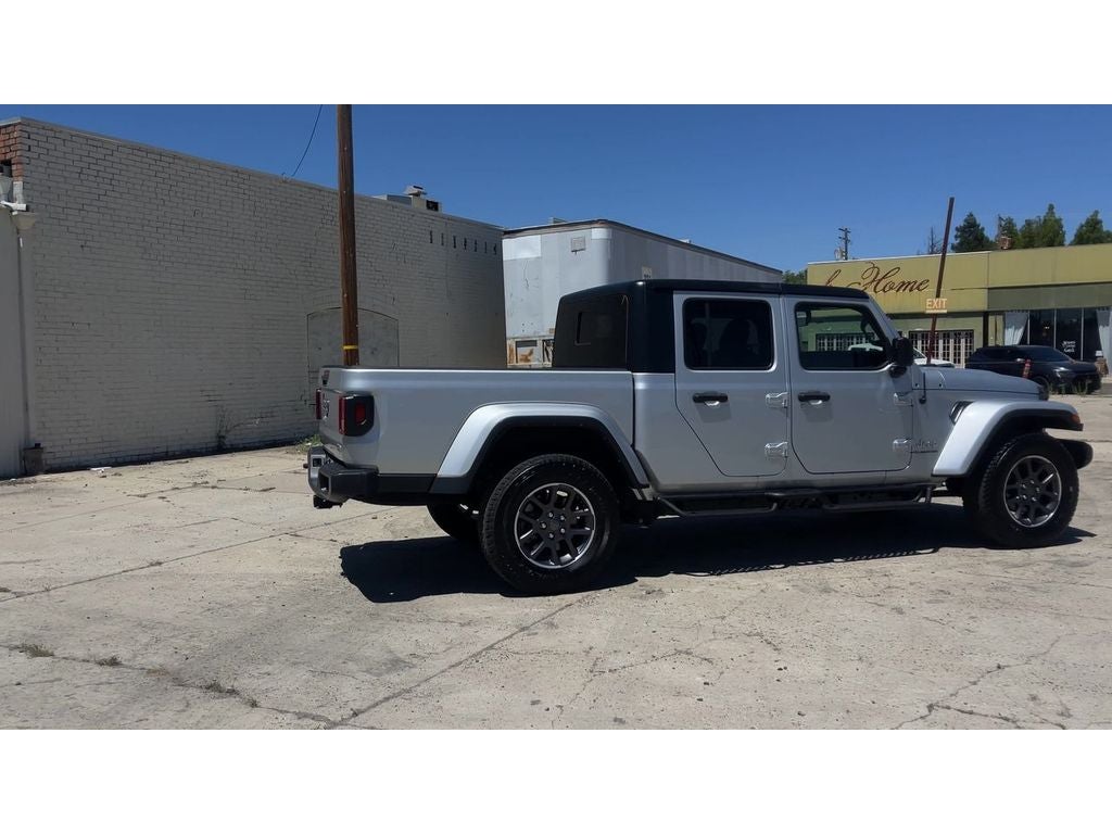 2022 Jeep Gladiator Overland