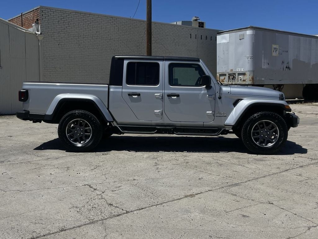 2022 Jeep Gladiator Overland