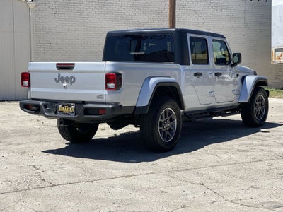 2022 Jeep Gladiator Overland