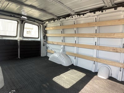 2024 Chevrolet Express Cargo 2500 WT