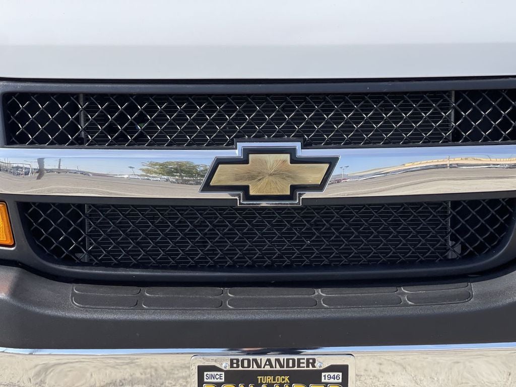 2024 Chevrolet Express Cargo 2500 WT