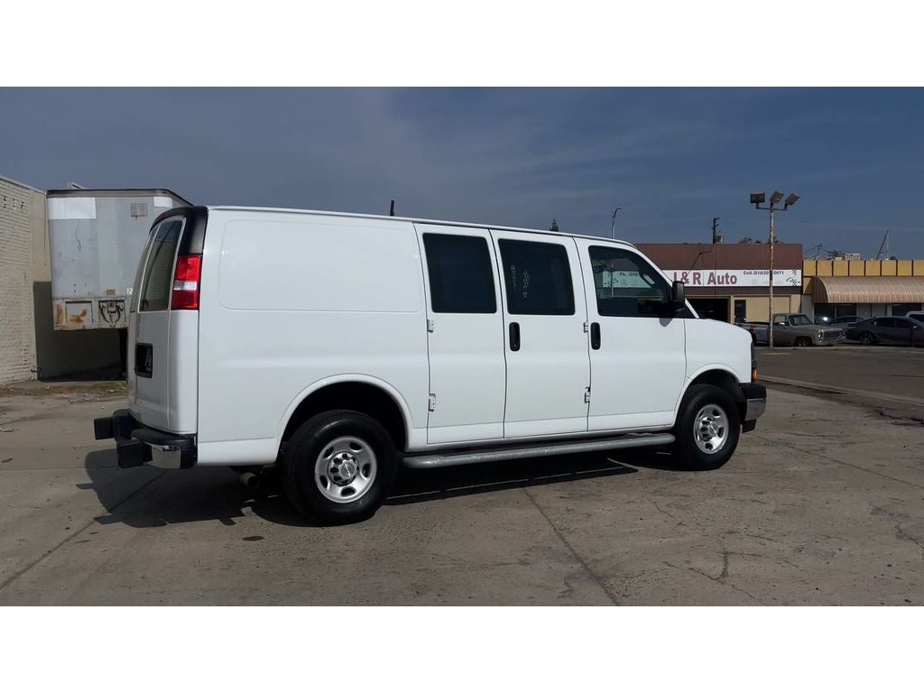 2024 Chevrolet Express Cargo 2500 WT