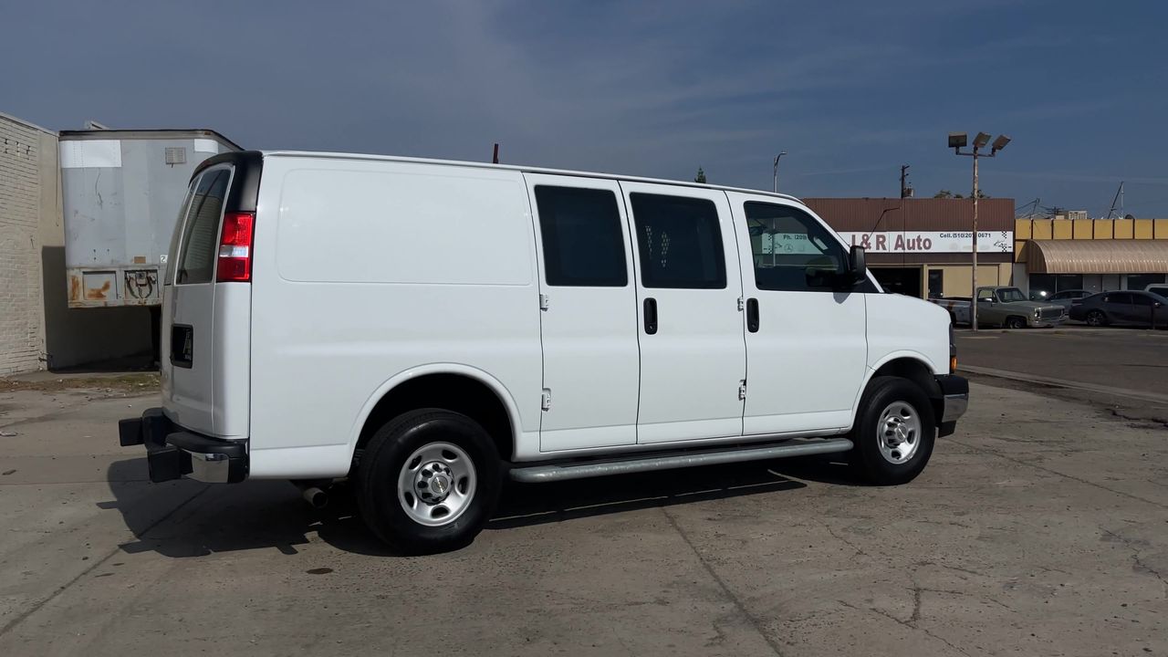 2024 Chevrolet Express Cargo 2500 WT