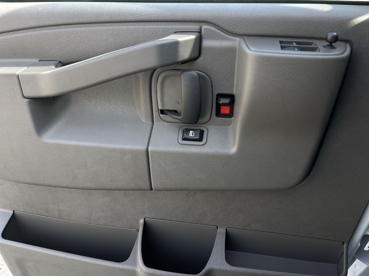 2024 Chevrolet Express Cargo 2500 WT