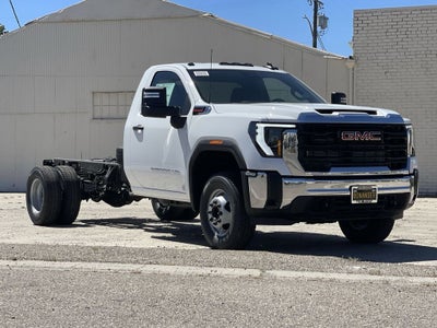 2026 GMC Sierra 3500 HD Chassis Cab Pro
