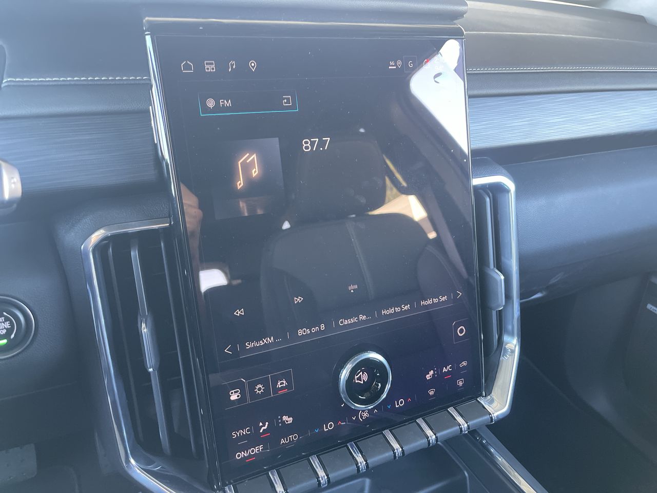 2027 GMC Acadia Elevation