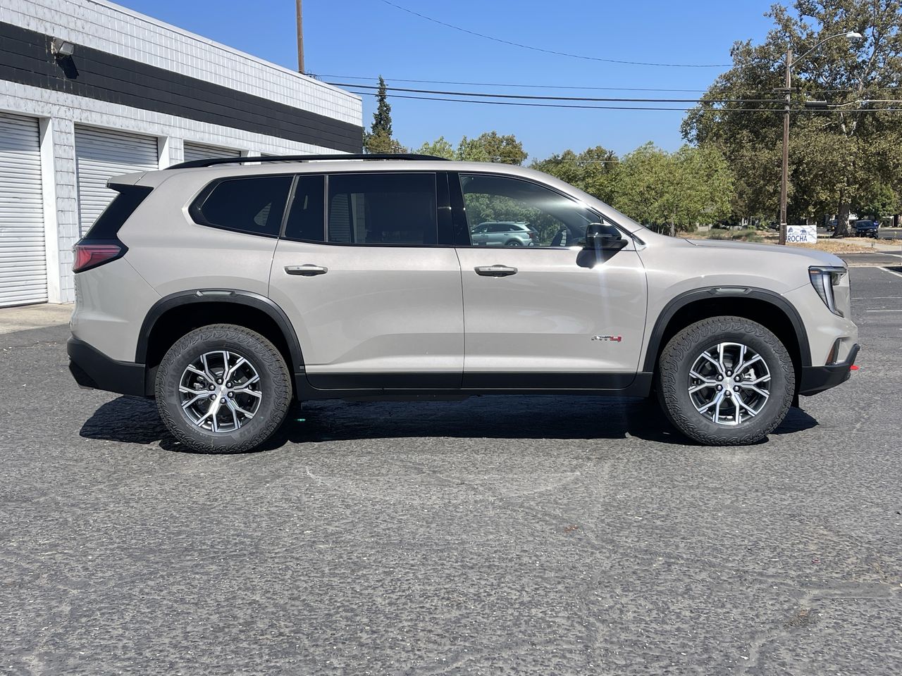 2027 GMC Acadia AT4