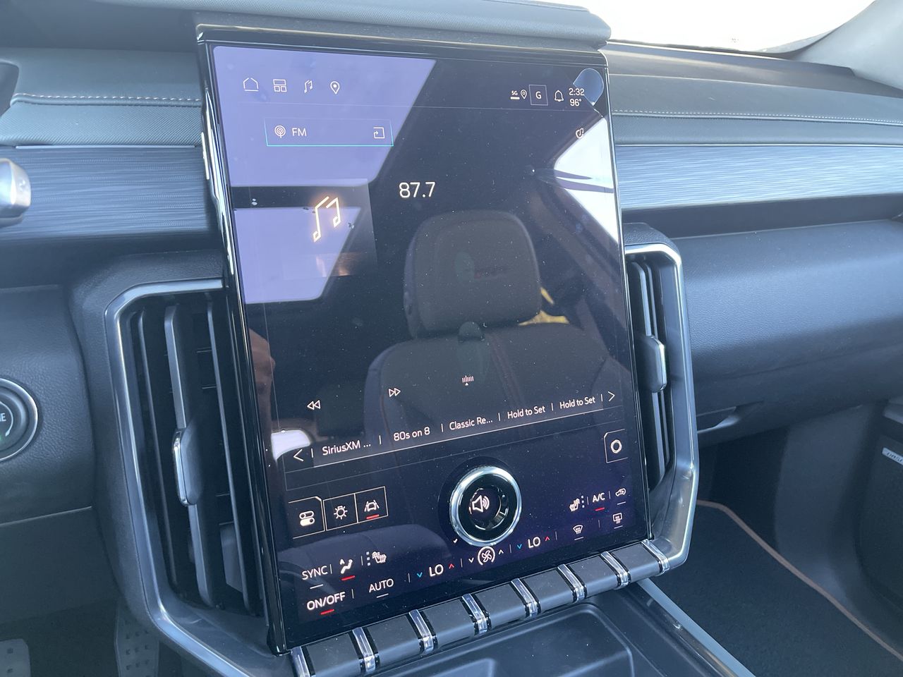 2027 GMC Acadia AT4