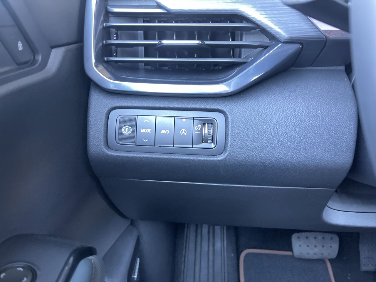 2027 GMC Acadia AT4