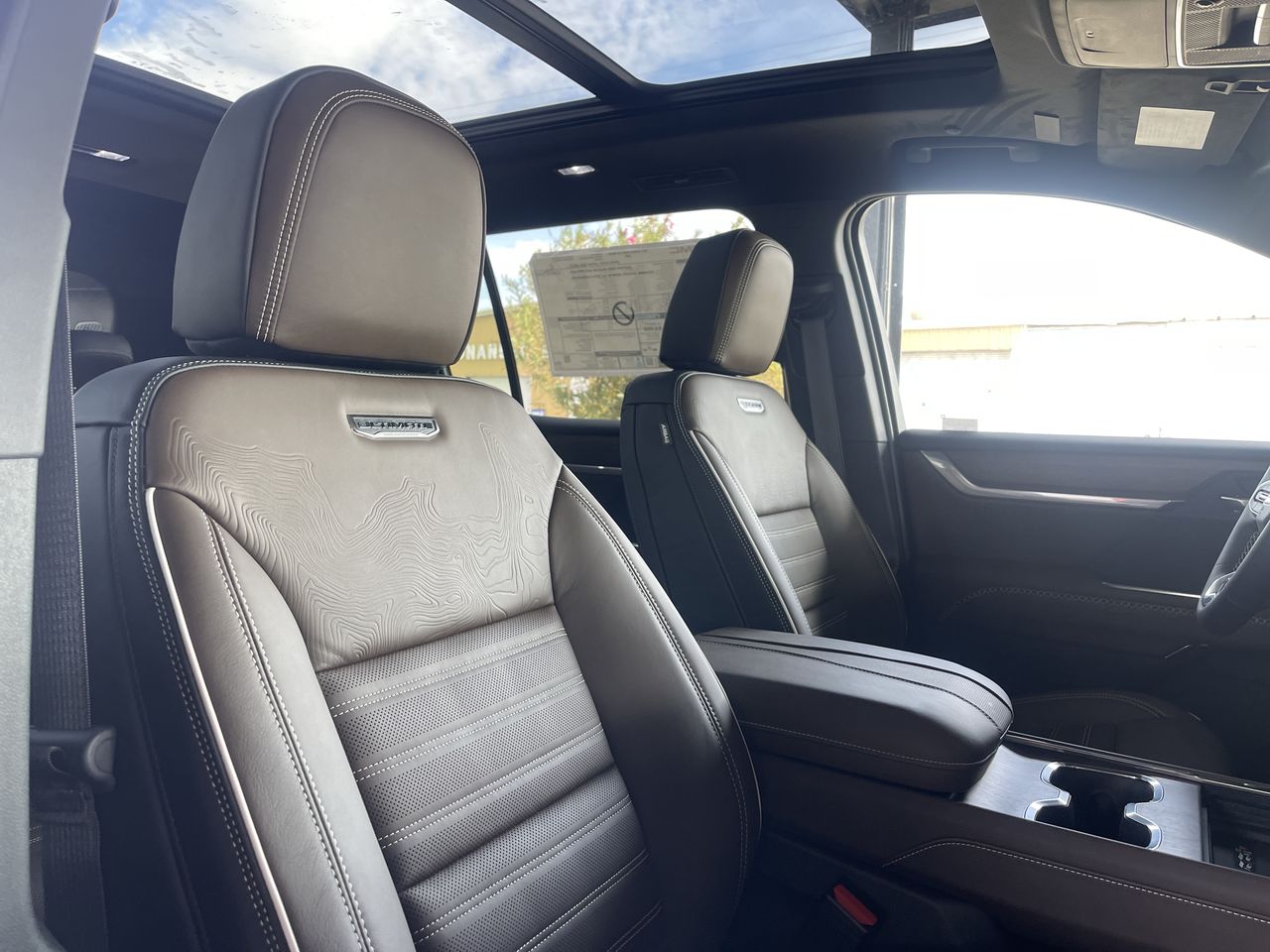 2027 GMC Acadia Denali Ultimate