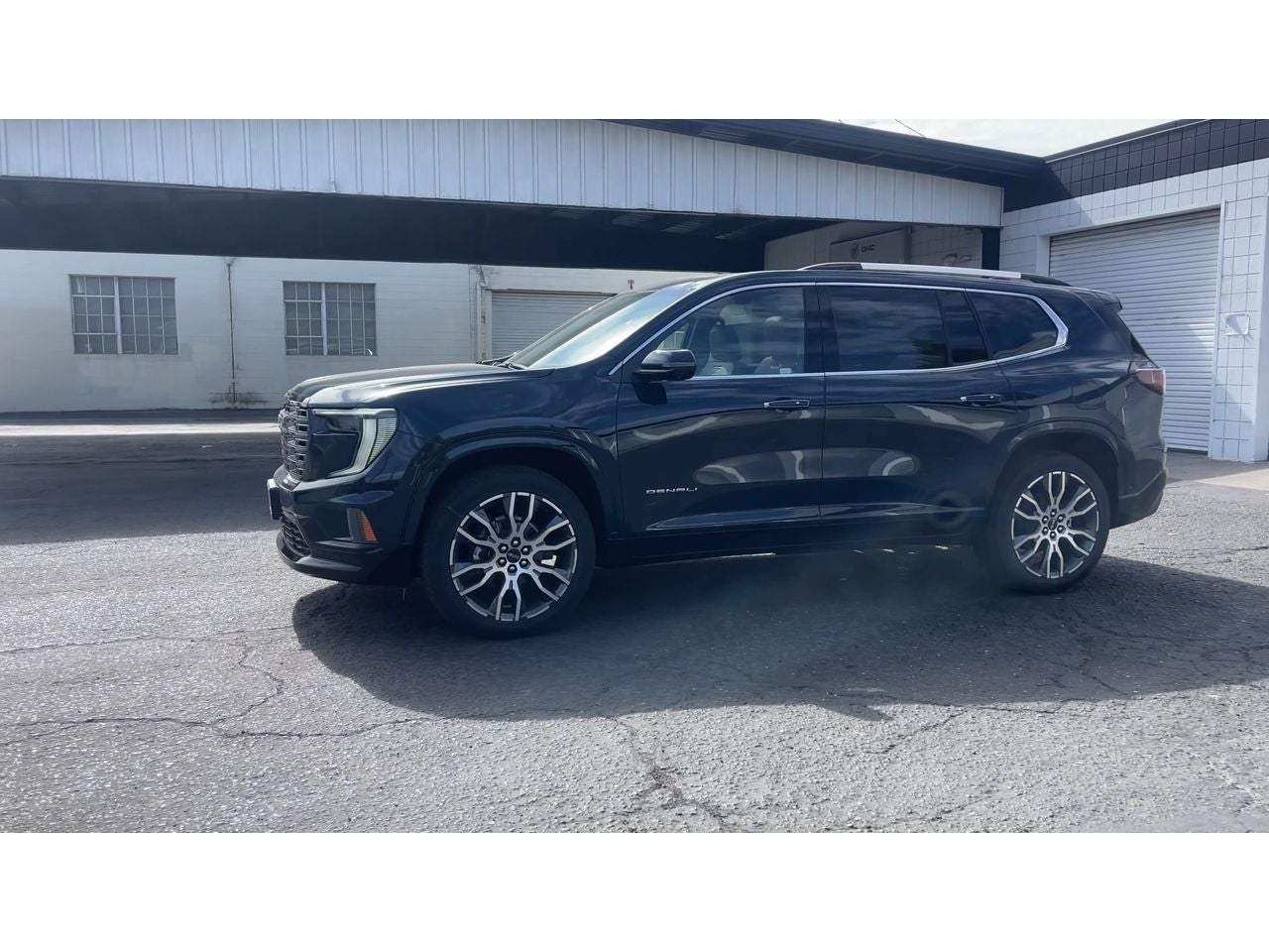 2027 GMC Acadia Denali Ultimate
