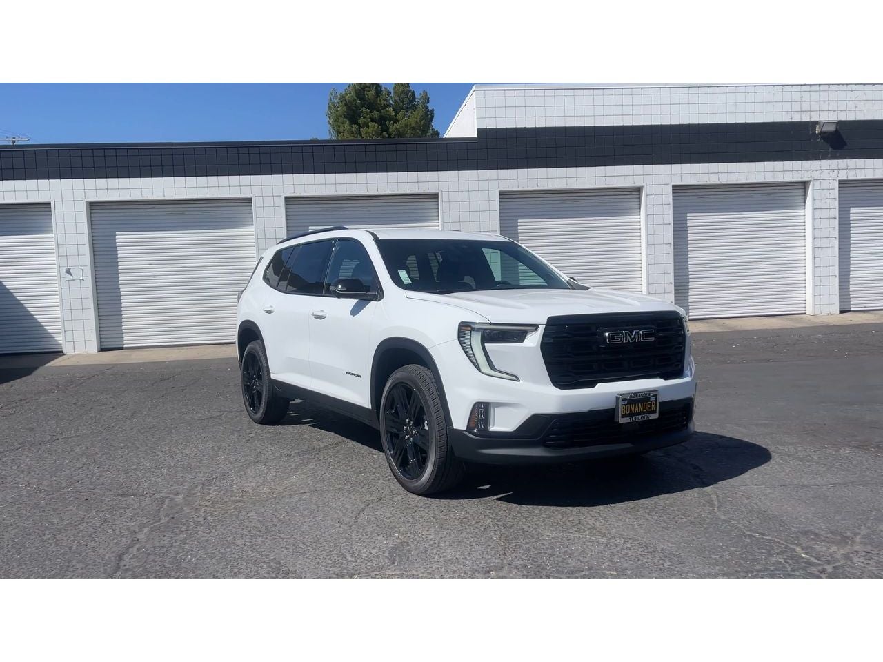 2027 GMC Acadia Elevation