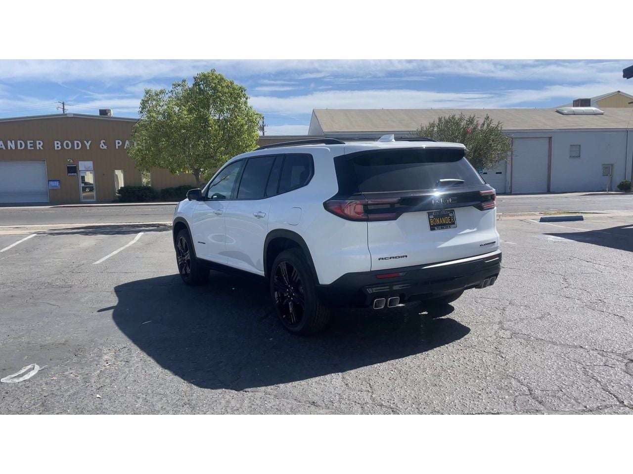 2027 GMC Acadia Elevation