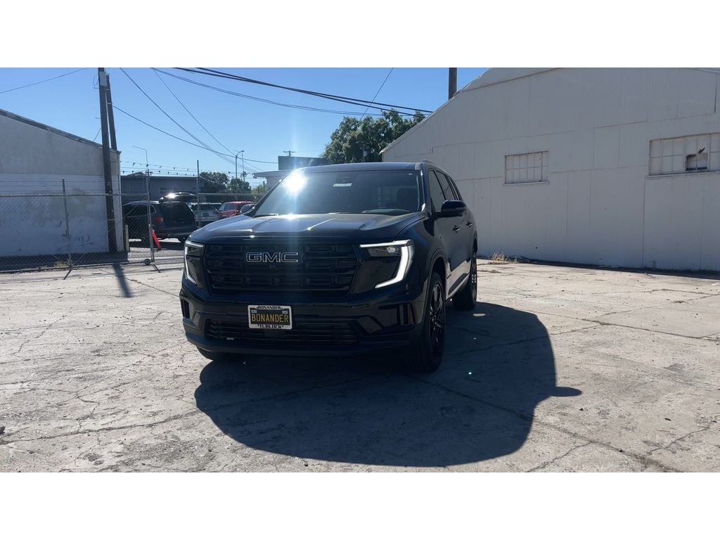 2026 GMC Acadia Elevation