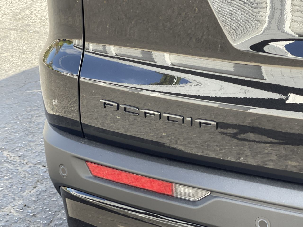 2027 GMC Acadia Elevation