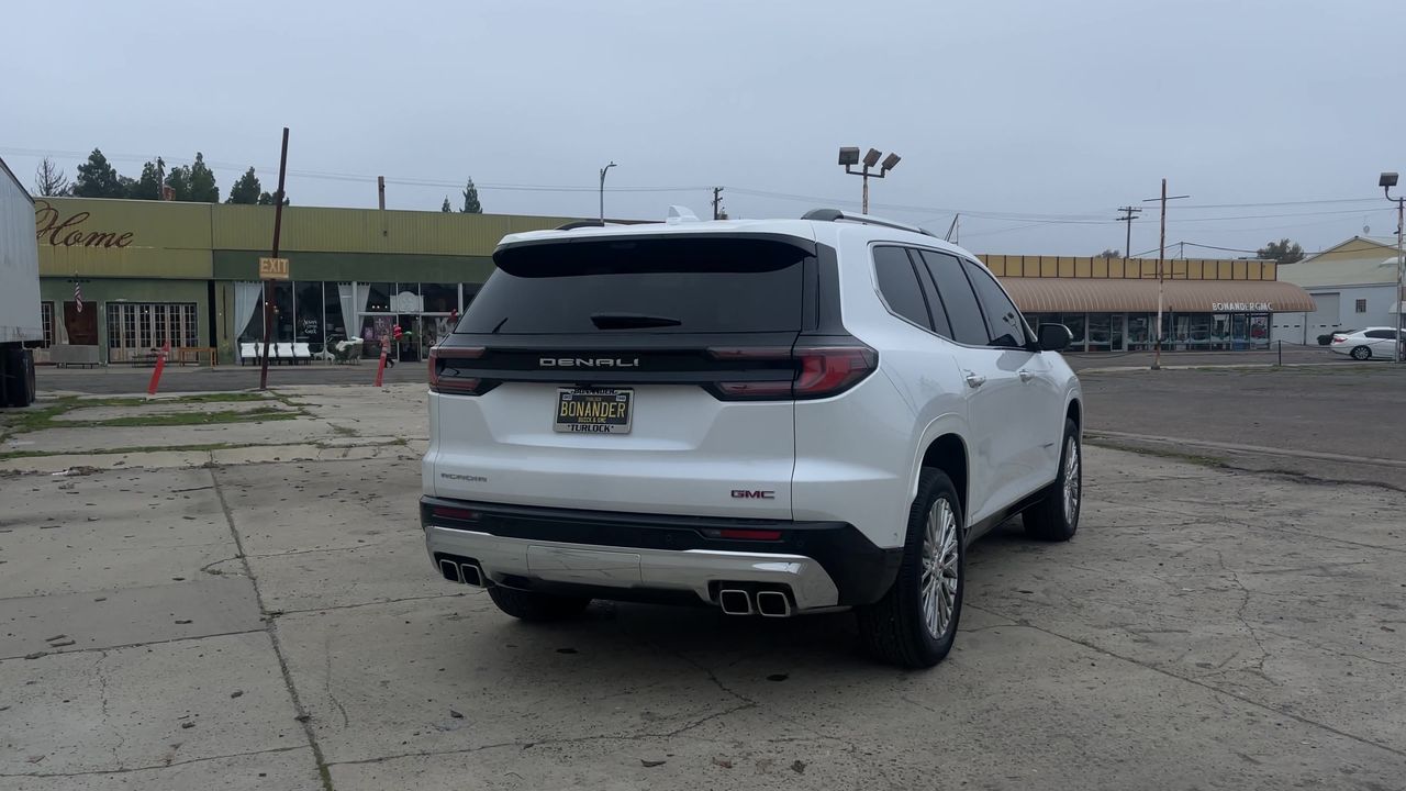 2024 GMC Acadia Denali
