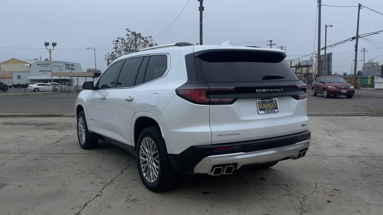 2024 GMC Acadia Denali