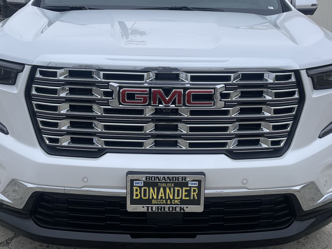 2024 GMC Acadia Denali