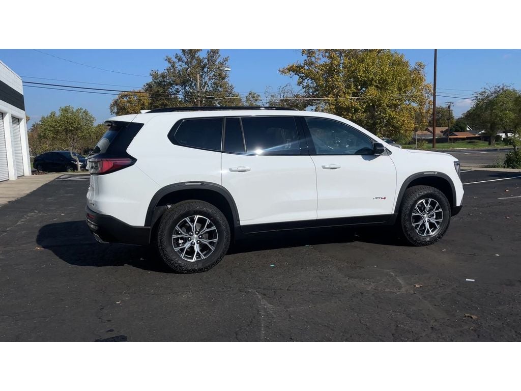 2026 GMC Acadia AT4