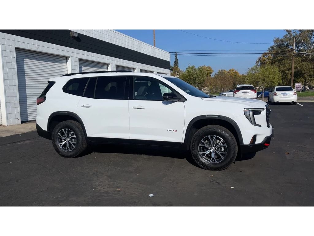 2026 GMC Acadia AT4
