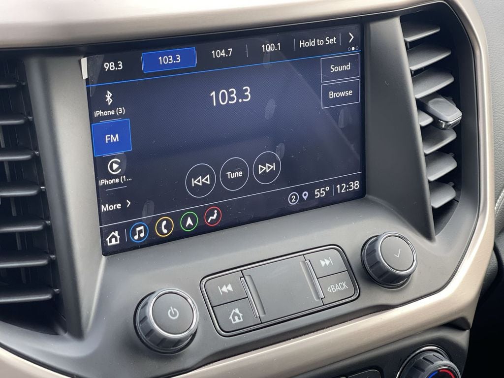 2022 GMC Acadia Denali