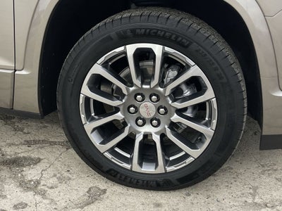 2022 GMC Acadia Denali