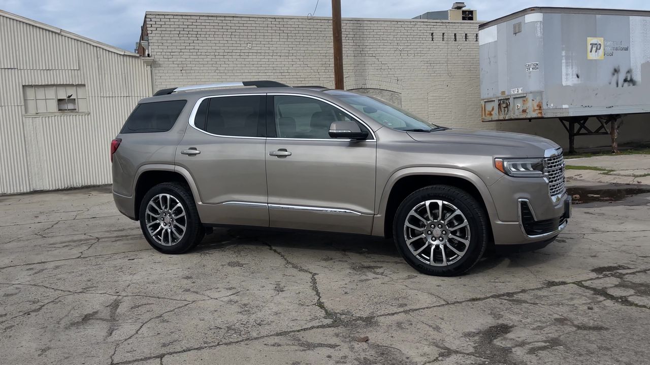 2022 GMC Acadia Denali