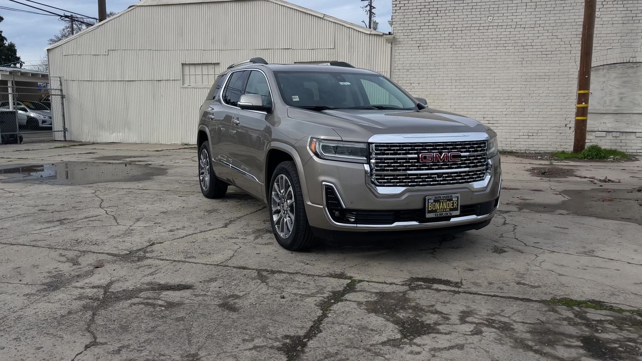 2022 GMC Acadia Denali