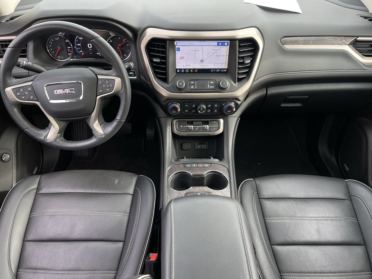 2022 GMC Acadia Denali