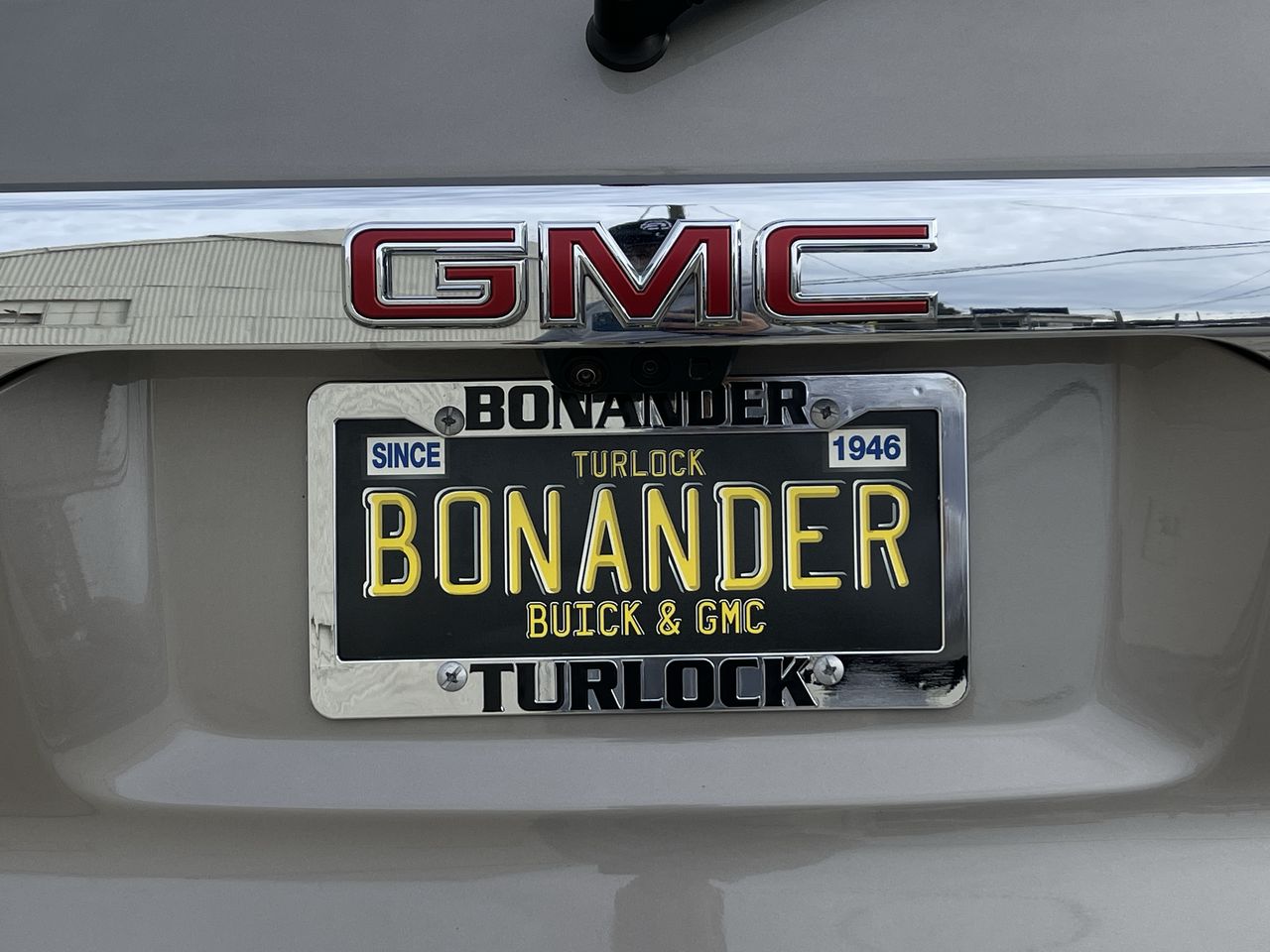 2022 GMC Acadia Denali