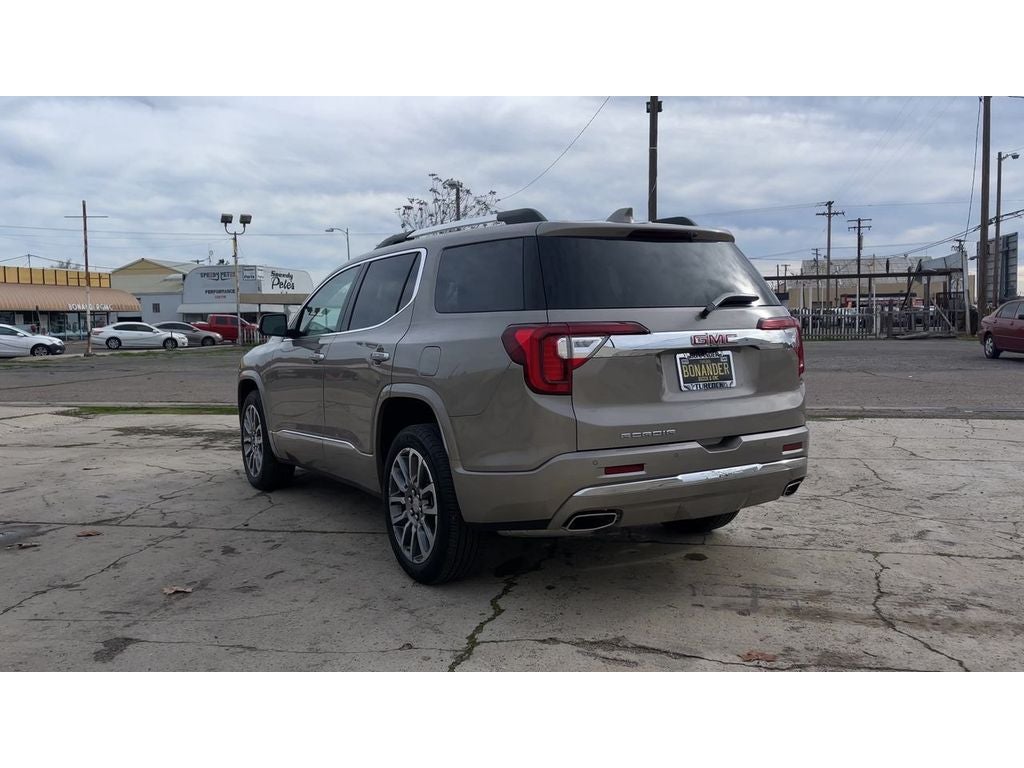 2022 GMC Acadia Denali