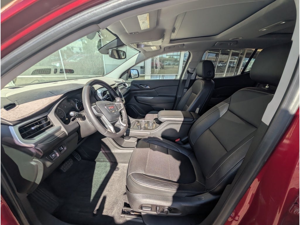 2020 GMC Acadia SLT