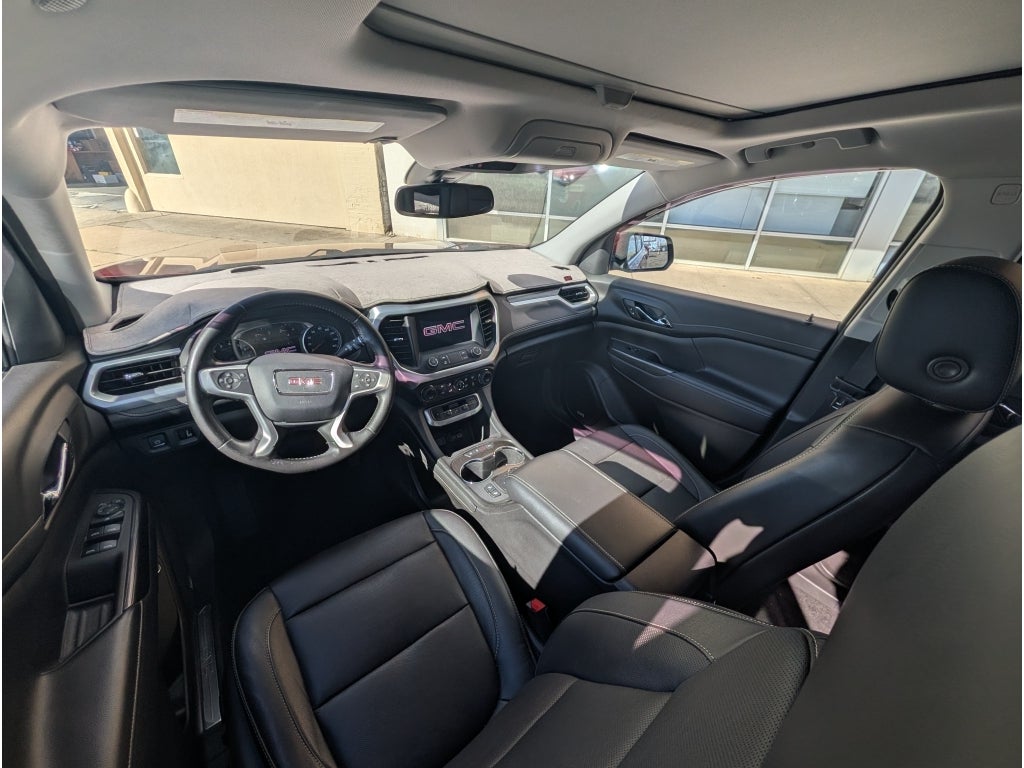2020 GMC Acadia SLT
