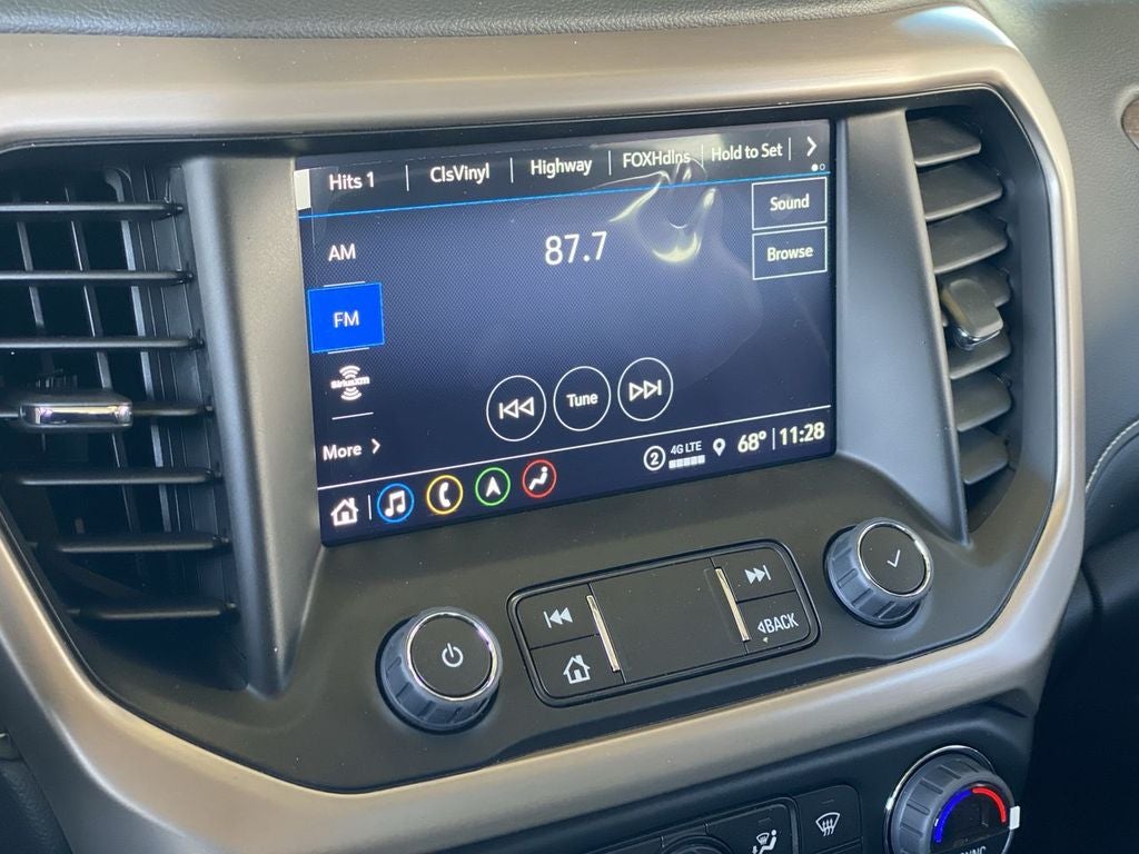 2023 GMC Acadia Denali