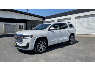 2023 GMC Acadia Denali