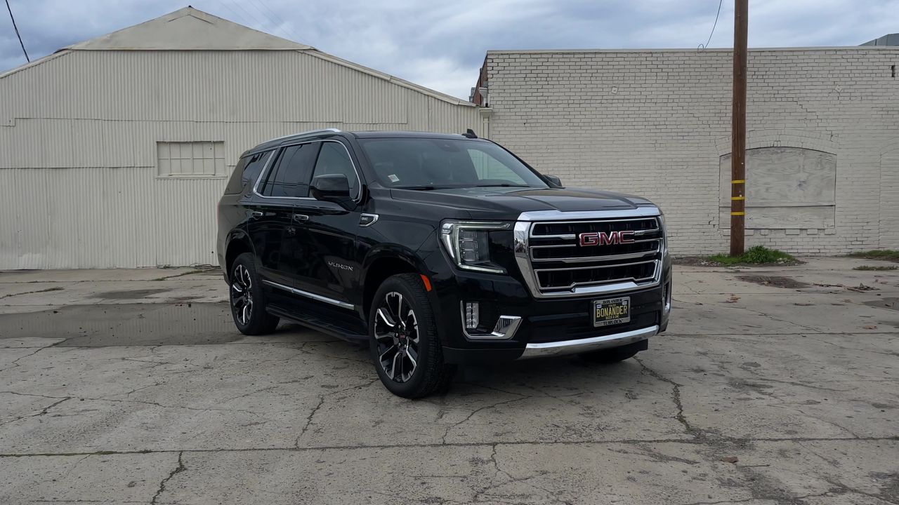 2023 GMC Yukon SLT
