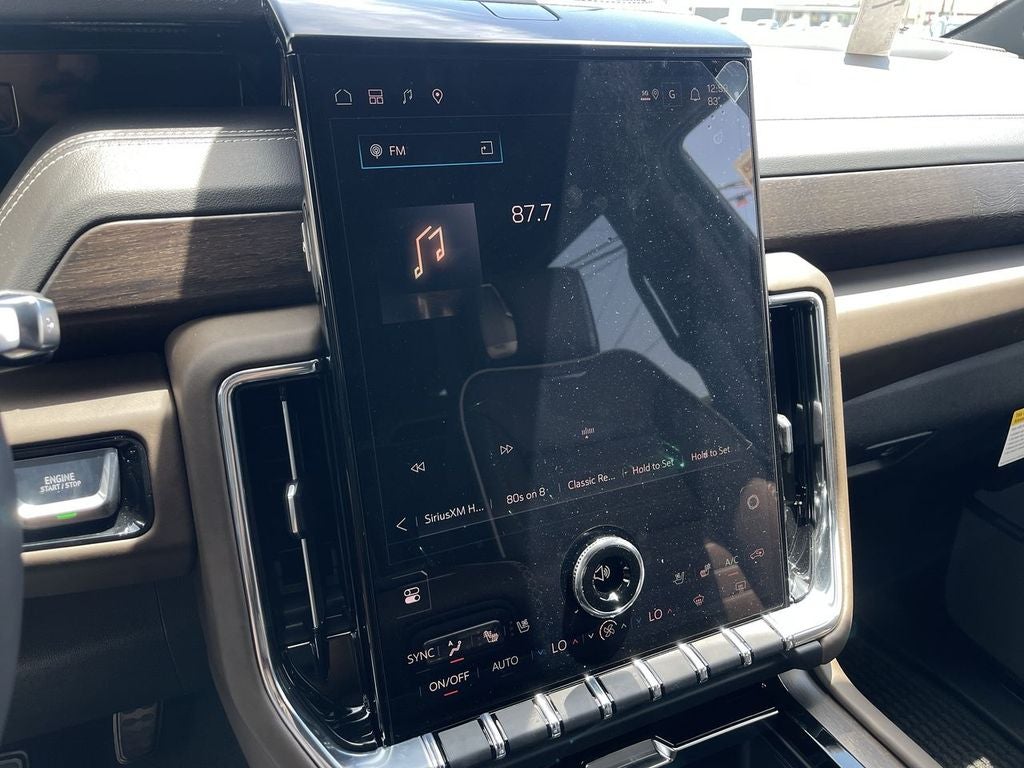 2026 GMC Yukon Denali Ultimate - Photo 13
