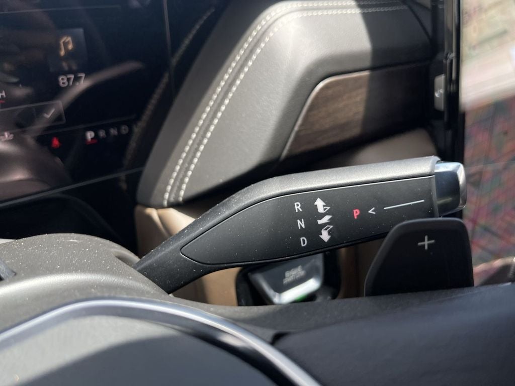 2026 GMC Yukon Denali Ultimate - Photo 17