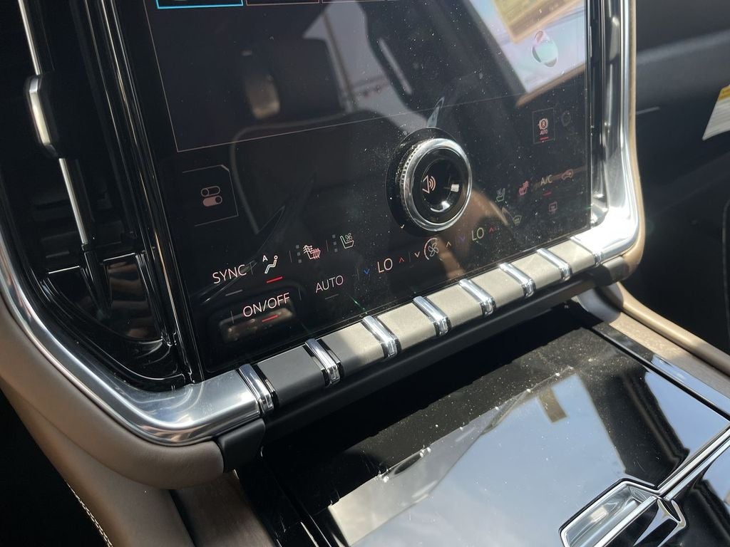 2026 GMC Yukon XL Denali Ultimate - Photo 35