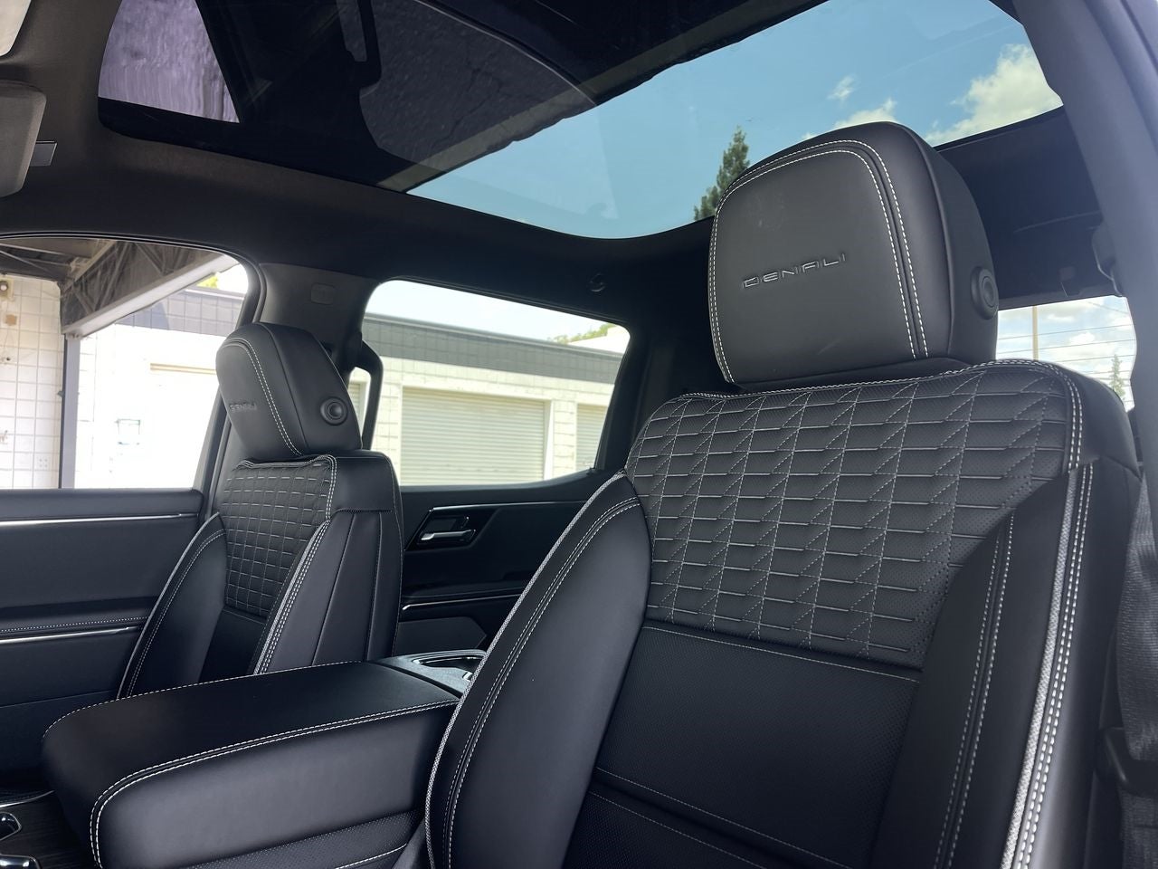 2025 GMC Sierra EV Max Range Denali