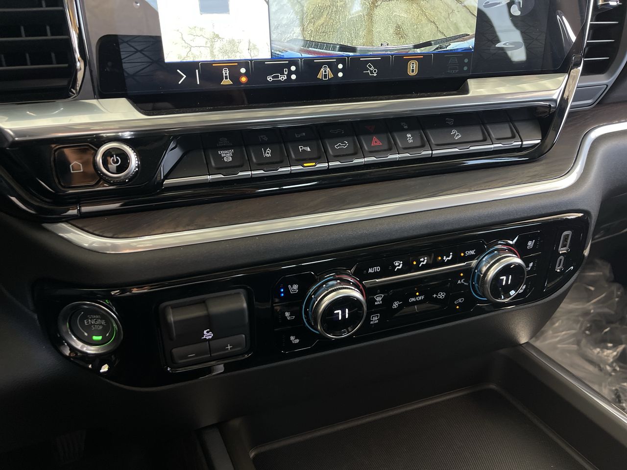 2025 GMC Sierra 2500 HD SLT