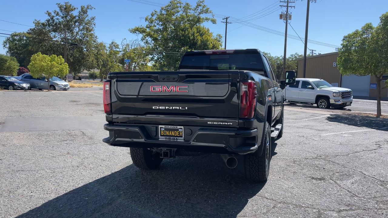 2025 GMC Sierra 2500 HD Denali