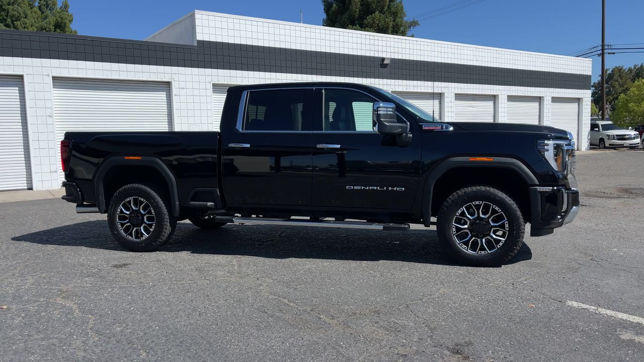 2025 GMC Sierra 2500 HD Denali