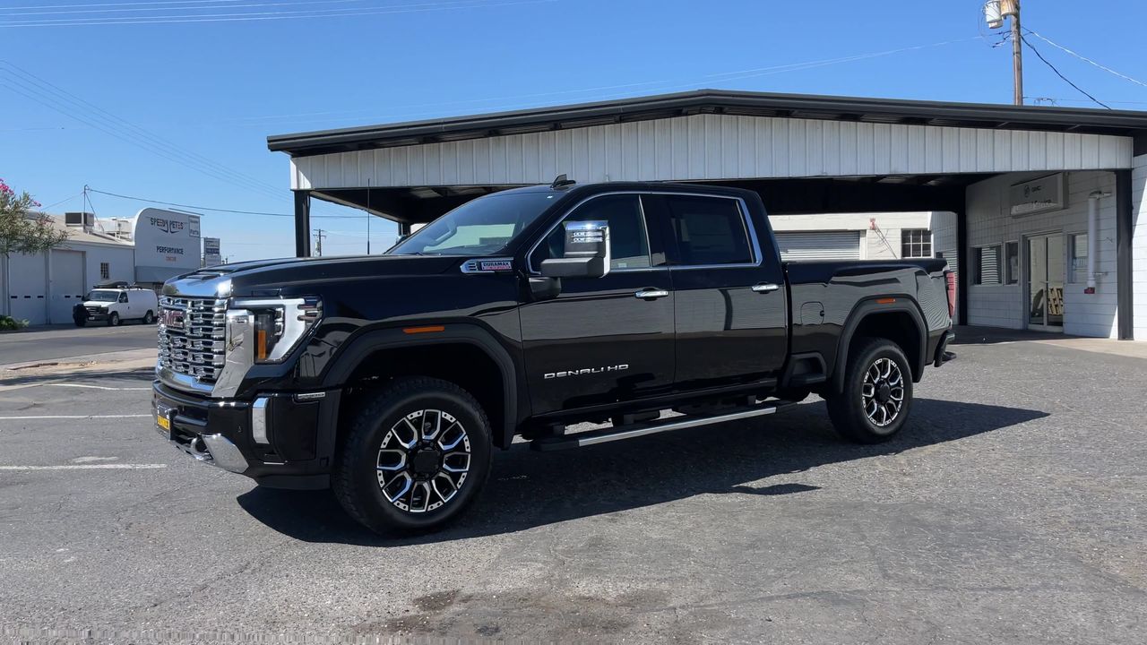 2025 GMC Sierra 2500 HD Denali