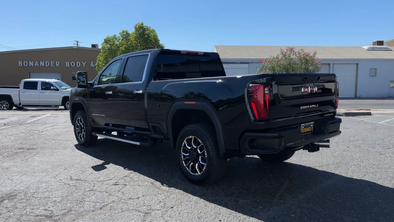 2025 GMC Sierra 2500 HD Denali