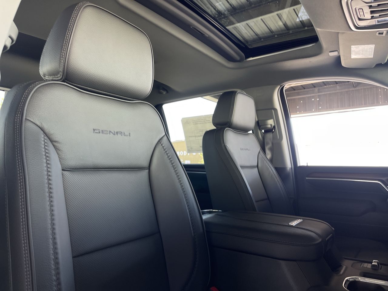 2025 GMC Sierra 2500 HD Denali