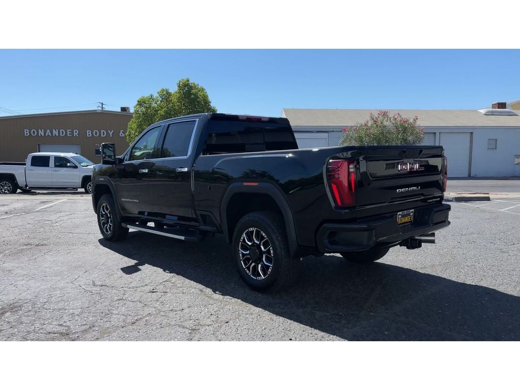 2025 GMC Sierra 2500 HD Denali